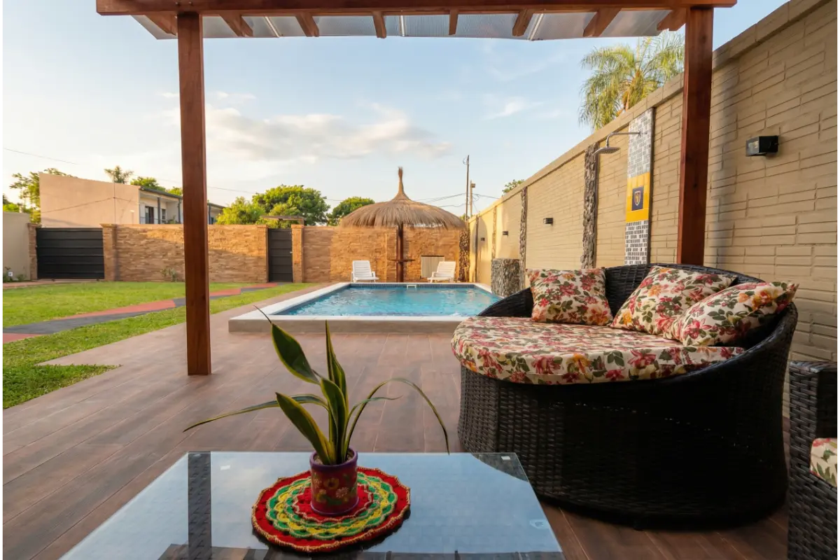 Quinta Piroy - Alquiler por día en Capiatá con piscina