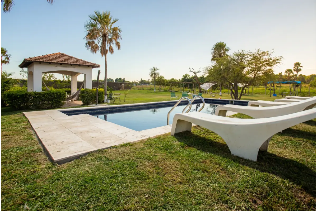 Rancho Seibert - Alquiler por día en Arroyos y Esteros con piscina